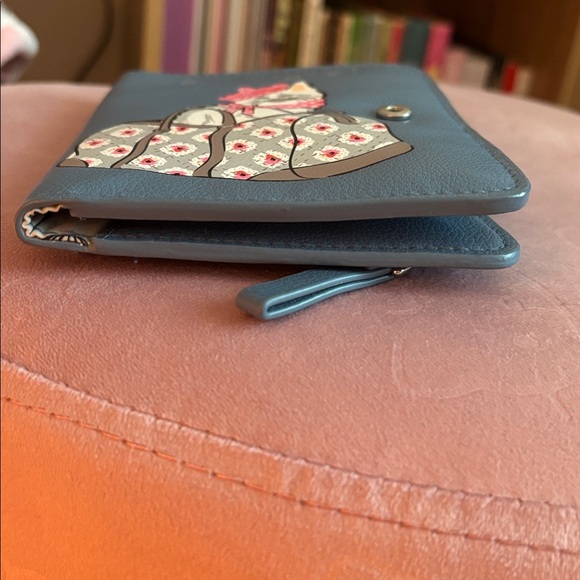 Vera Bradley Passport Wallet - Cat’s Meow - Picture 6 of 8